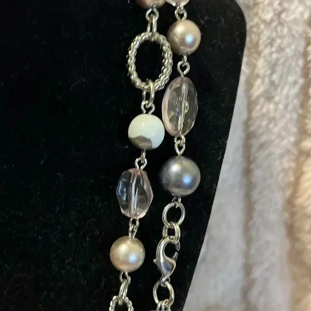 Vintage Premier Designs Jewelry pink and gray long necklace with earrings. - Picture 3 of 4